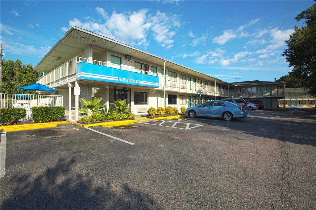 West Ashley Hotel